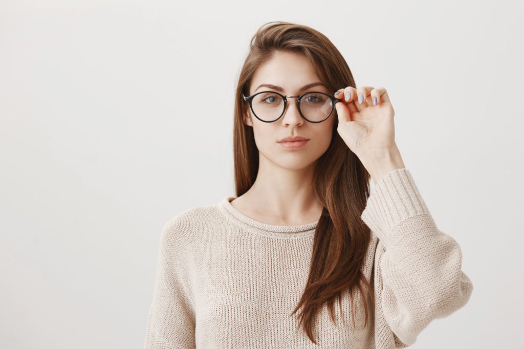 Okulary korekcyjne od dawna przestały być jedynie narzędziem do poprawy wzroku